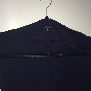 woman’s stretchy pants